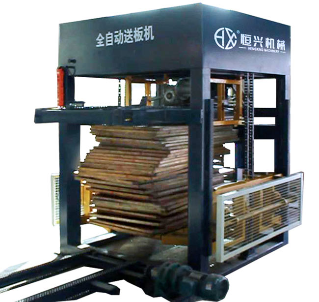 自動上(shàng)闆機(jī) 供闆機