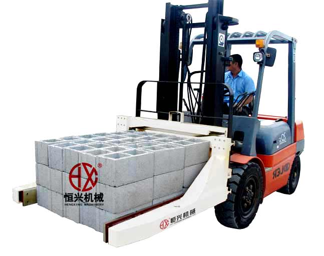 抱(bào)磚叉車 夾磚叉(chā)車
